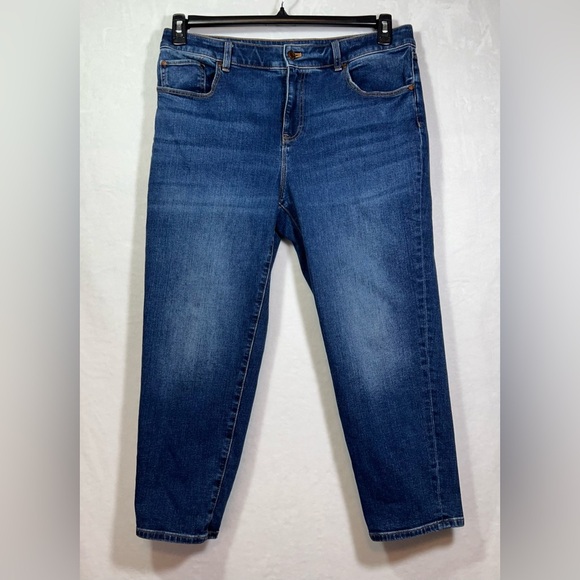 Talbots Everyday Relaxed Jeans Women’s Size 14P Blue Medium Wash - Picture 7 of 8